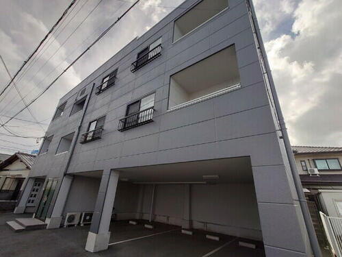 静岡県浜松市中央区助信町 3階建 築23年10ヶ月