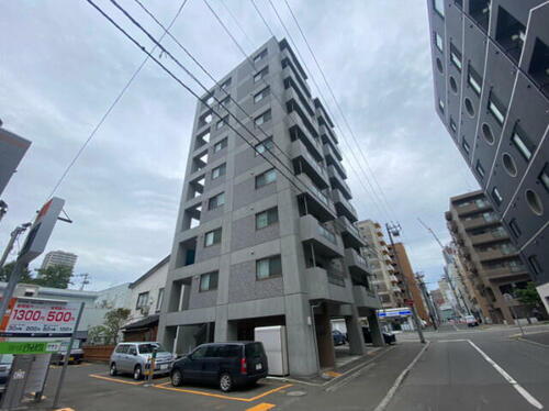 北海道札幌市中央区北一条西１７丁目 9階建 築10年2ヶ月