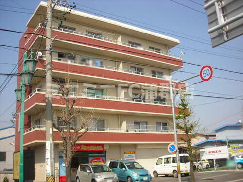 ファミーユ若葉 5階建