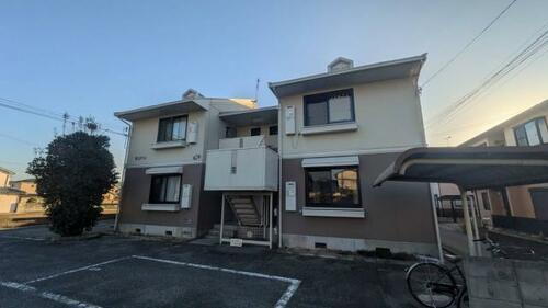 モントン 2階建