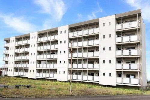 石川県小松市西軽海町１丁目 賃貸マンション