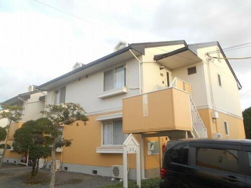 愛媛県松山市越智２丁目 賃貸アパート