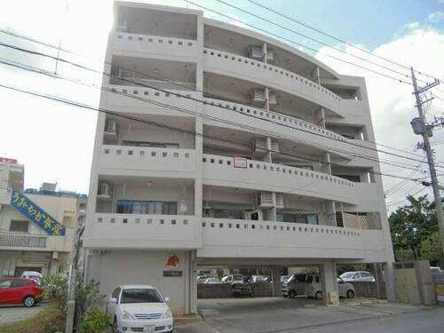 沖縄県宜野湾市真志喜２丁目 5階建 築32年9ヶ月