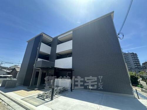 Ｔｉｍｂｅｒ－ｈａｒｅ　ｓｈｉｏｅ 3階建