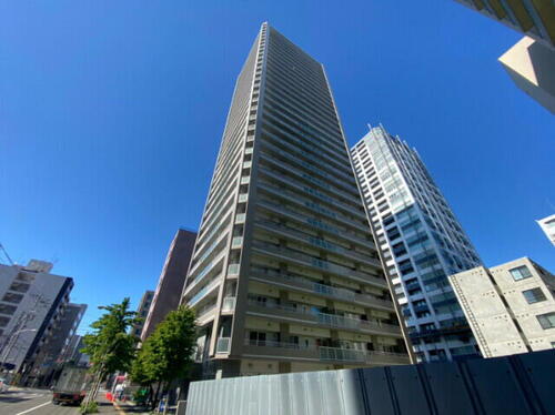 北海道札幌市中央区南三条東２丁目 31階建 築16年10ヶ月