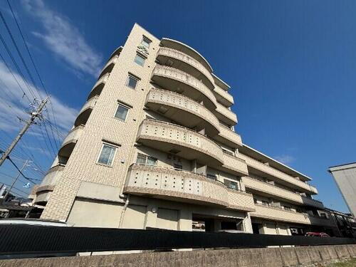 愛知県豊川市千歳通１丁目 賃貸マンション