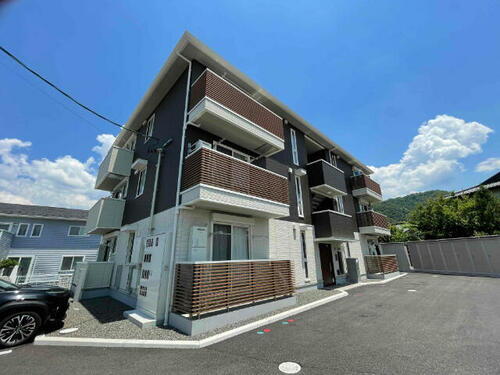 Ｎｏｂｌｅ（ノーブル） 3階建
