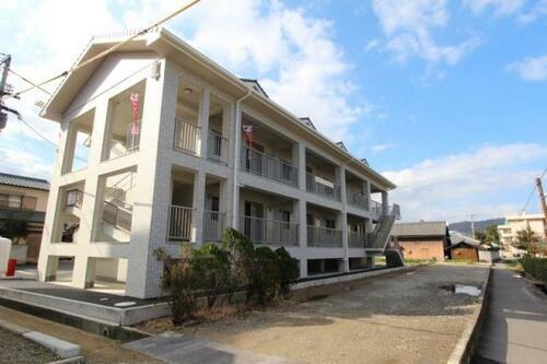 香川県高松市三条町 賃貸マンション