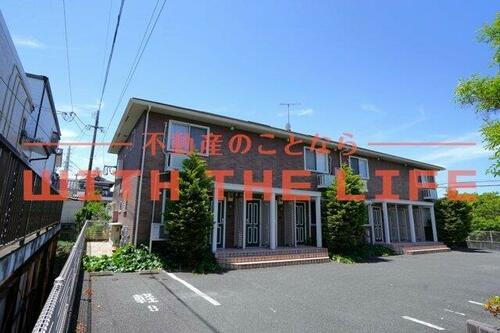 ヴィルヌーブ弐番館 2階建