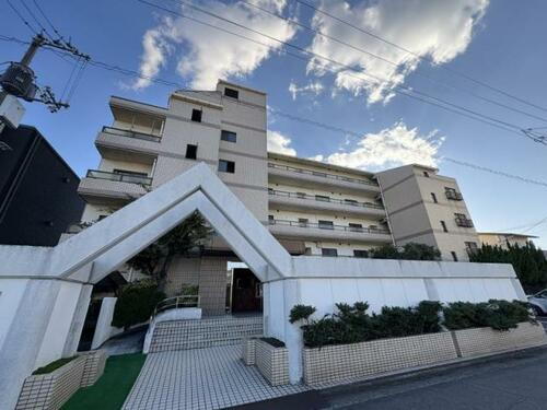 香川県高松市松縄町 賃貸マンション