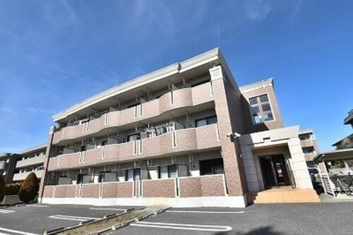 山梨県中央市下河東 3階建 築14年9ヶ月