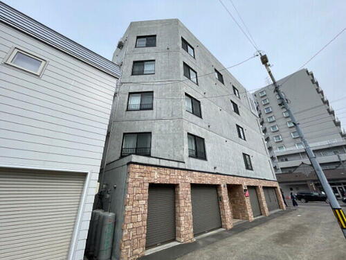 北海道札幌市中央区南十四条西８丁目 5階建 築15年5ヶ月