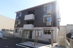 Ｄ－ＲＯＯＭ薩摩川内西向田町 3階建