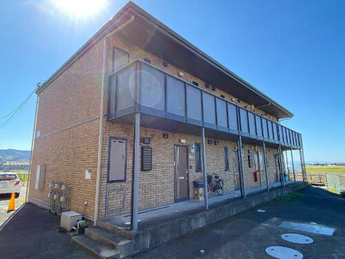 福岡県八女市新庄 2階建