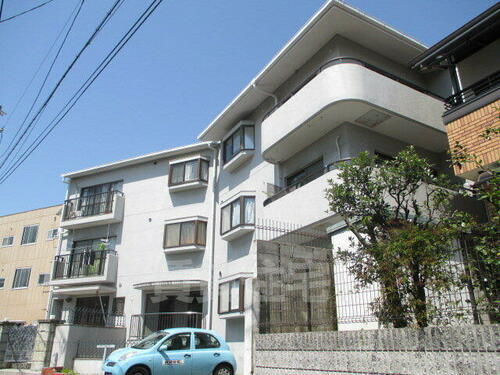 ルベール 3階建