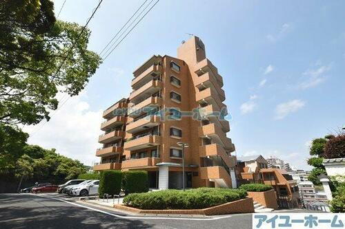 ライオンズマンション青山 10階建
