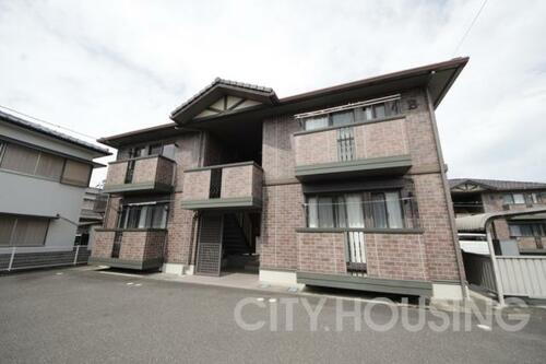 徳島県板野郡藍住町東中富字直道傍示 賃貸アパート