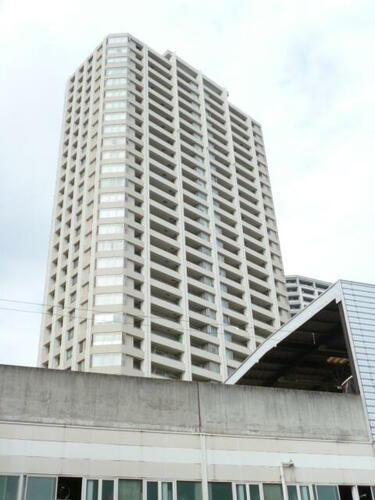 神奈川県相模原市緑区橋本６丁目 地上33階地下1階建 築16年9ヶ月