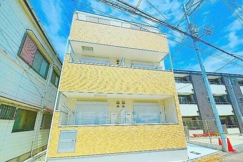 大阪府大阪市淀川区加島３丁目 築6年11ヶ月 3階建