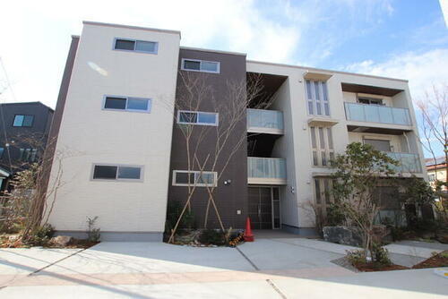 神奈川県鎌倉市由比ガ浜１丁目 賃貸マンション