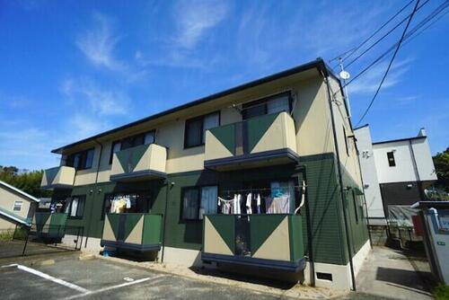 福岡県福岡市東区香椎３丁目 2階建