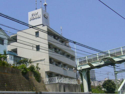 神奈川県横浜市金沢区片吹 3階建 築34年6ヶ月
