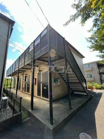 アムール　アクワ　ポリス 2階建