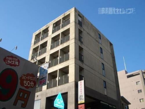 コスモポリタン９０ 6階建