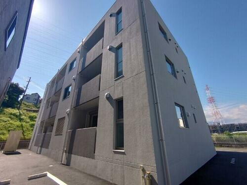 静岡県浜松市中央区上島７丁目 築1年7ヶ月 3階建