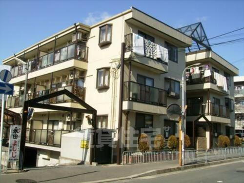 ウエストサイド箕面 3階建