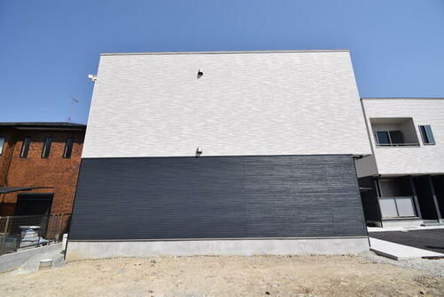 兵庫県姫路市花田町小川 築1年10ヶ月 2階建