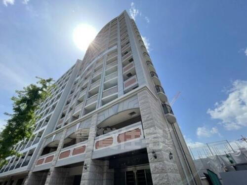 大阪府大阪市淀川区東三国６丁目 15階建