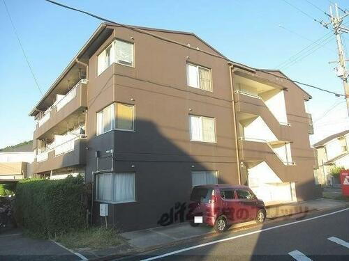 滋賀県甲賀市水口町神明 3階建 築37年