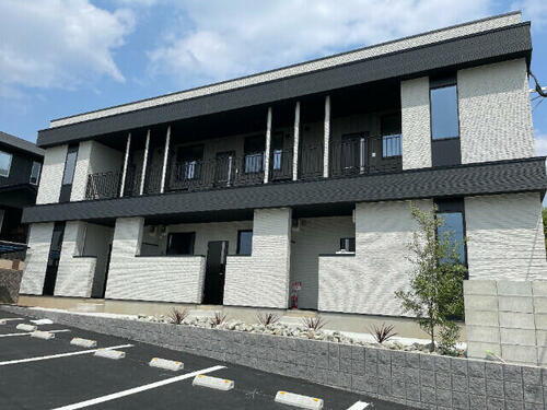 福岡県糟屋郡久山町大字久原 2階建