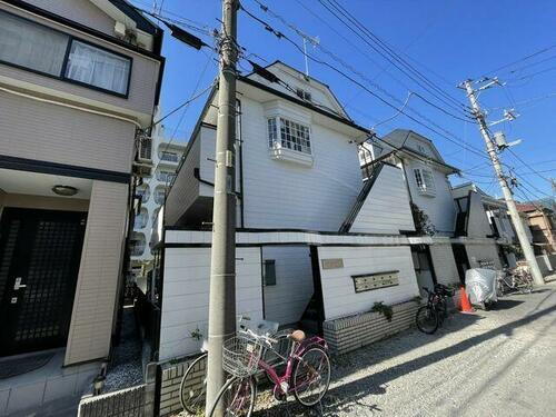 埼玉県川口市青木１丁目 2階建