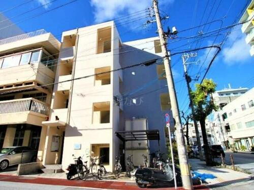 沖縄県那覇市西２丁目 築16年6ヶ月 4階建