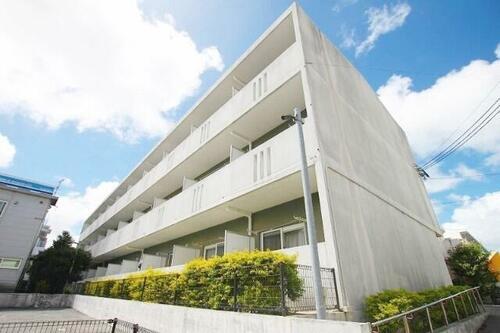 沖縄県那覇市安謝１丁目 賃貸アパート