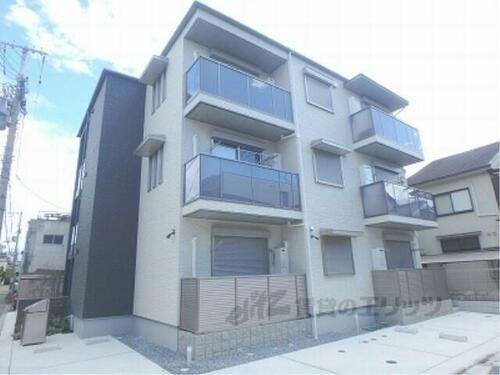 京都府京都市右京区西院寿町 3階建 築2年3ヶ月