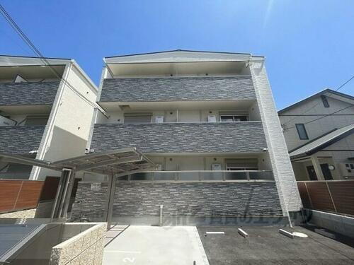 大阪府枚方市藤阪中町 築2年6ヶ月 3階建