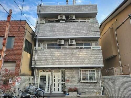 京都府京都市右京区西京極北裏町 築36年12ヶ月 3階建