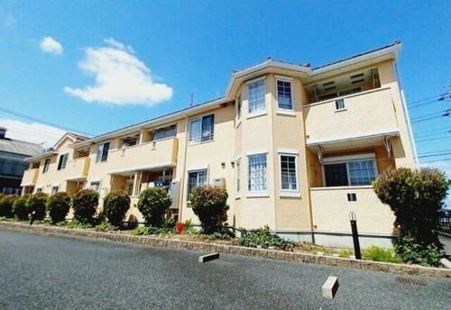 三重県三重郡川越町大字南福崎 賃貸アパート