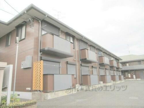 奈良県生駒市東生駒１丁目 2階建