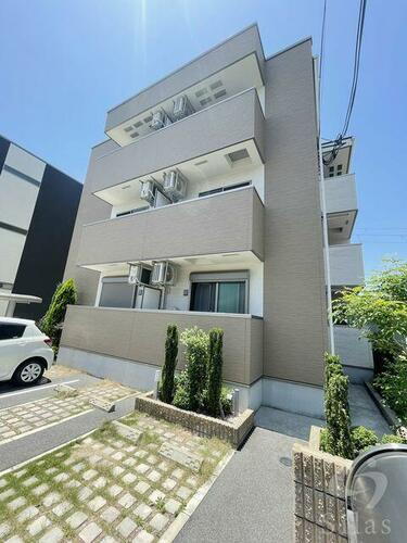 大阪府堺市北区北花田町２丁 3階建