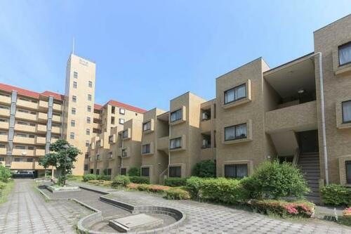 ライオンズマンション西所沢 7階建