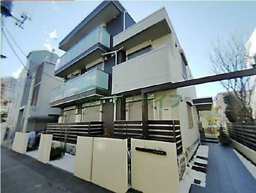 Ｌａ　ｃａｓａ　ｄｉ　Ｍａｒｉ 3階建