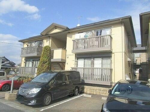 リビングタウン貴生川Ａ棟 2階建