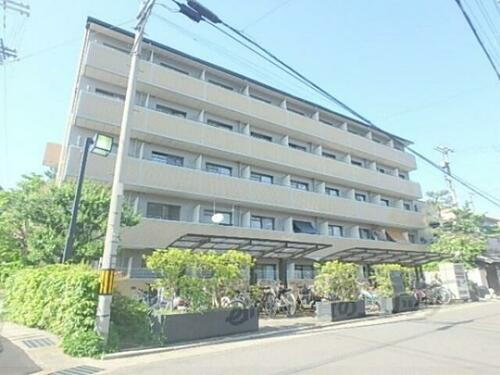 京都府京都市右京区嵯峨天龍寺若宮町 5階建