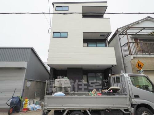 大阪府大阪市此花区四貫島２丁目 3階建