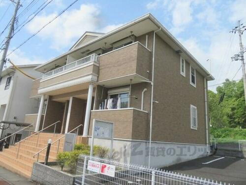 京都府綾部市味方町薬師前 2階建