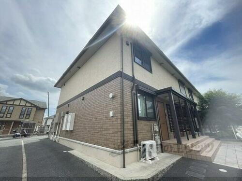 奈良県北葛城郡上牧町服部台１丁目 築15年4ヶ月 2階建